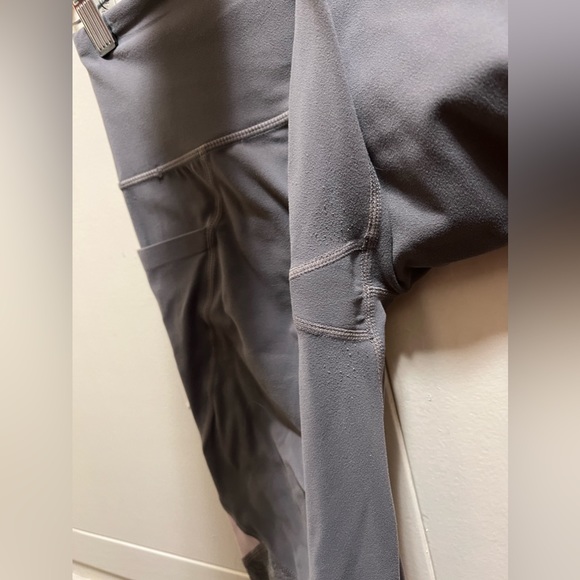 Athleta Salutation Modblock tights-size small - Picture 4 of 6